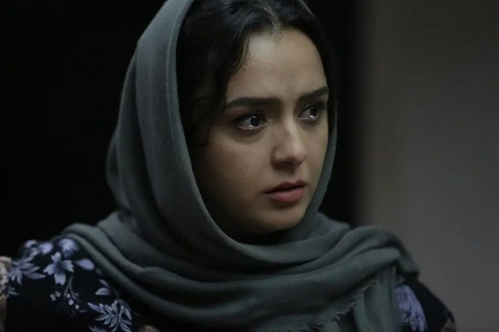 电影《金币灰黄》：这部伊朗新片看到窒息